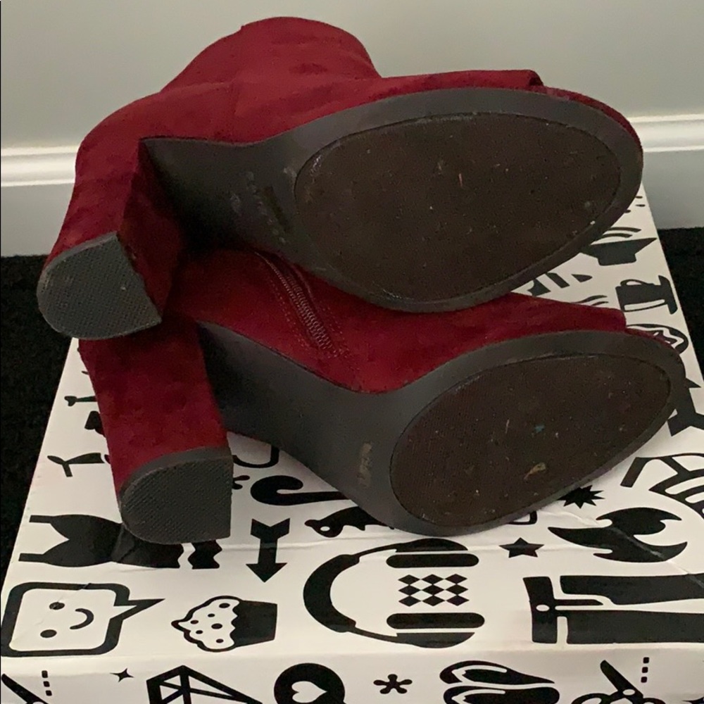 Open toe, chunky heel booties - Picture 6 of 7